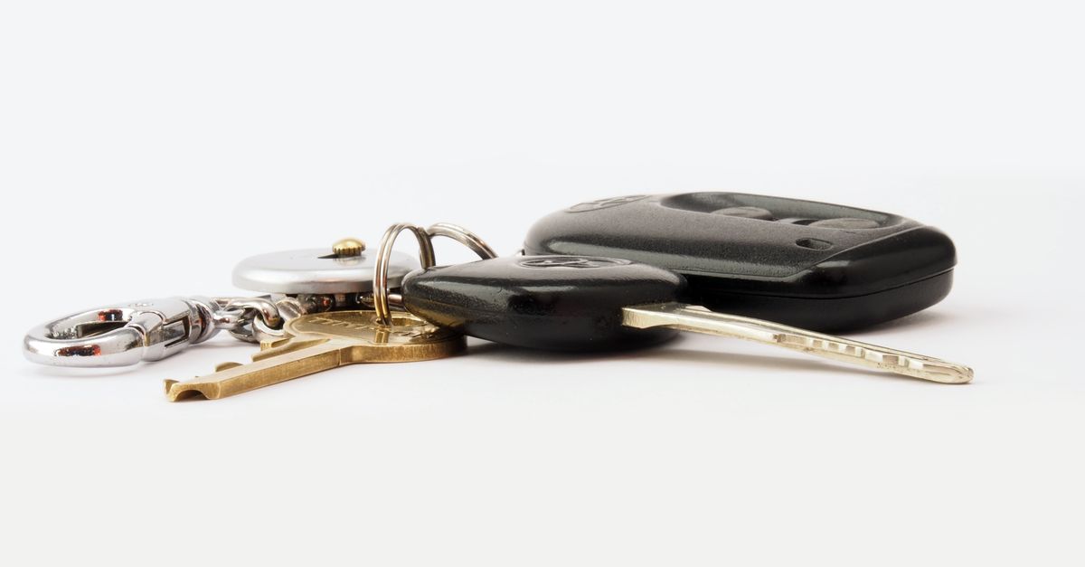 Can a locksmith program my key fob? Car key programming in plain language — Chris Locksmith NJ